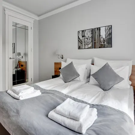 Waterlane Riverside - Spa, Pool, Gym & Parking By Downtown Lägenhet *