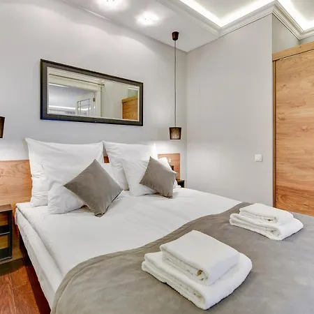 Waterlane Riverside - Spa, Pool, Gym & Parking By Downtown Lägenhet *