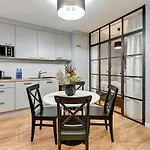 Waterlane Riverside - Spa, Pool, Gym & Parking By Downtown