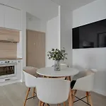 Waterlane Riverside - Spa, Pool, Gym & Parking By Downtown Aparthotel Danzig