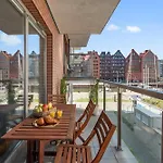 Waterlane Riverside - Spa, Pool, Gym & Parking By Downtown 4*