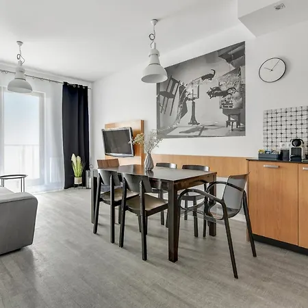 Waterlane Riverside - Spa, Pool, Gym & Parking By Downtown Apart Otel Gdansk