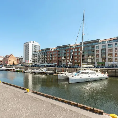 Waterlane Riverside - Spa, Pool, Gym & Parking By Downtown Lägenhet