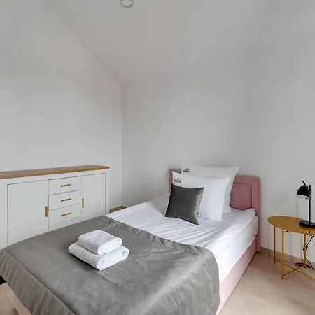 Waterlane Riverside - Spa, Pool, Gym & Parking By Downtown Gdansk