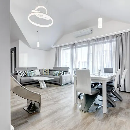 Waterlane Riverside - Spa, Pool, Gym & Parking By Downtown Apartment *