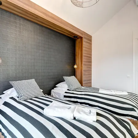 Waterlane Riverside - Spa, Pool, Gym & Parking By Downtown Apartment