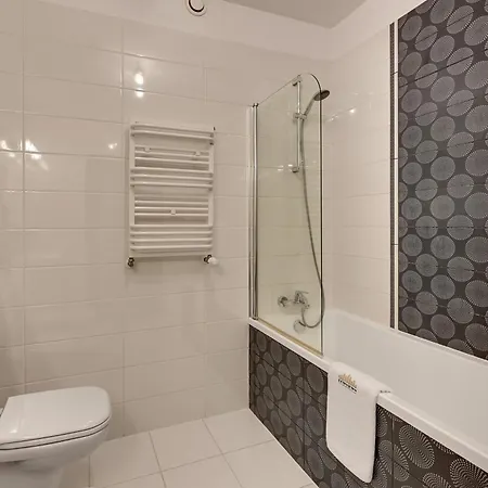 Apart Otel Waterlane Riverside - Spa, Pool, Gym & Parking By Downtown