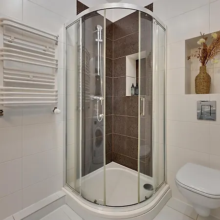 Waterlane Riverside - Spa, Pool, Gym & Parking By Downtown 4*