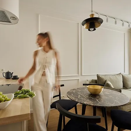 公寓式酒店 Waterlane Riverside - Spa, Pool, Gym & Parking By Downtown 格但斯克