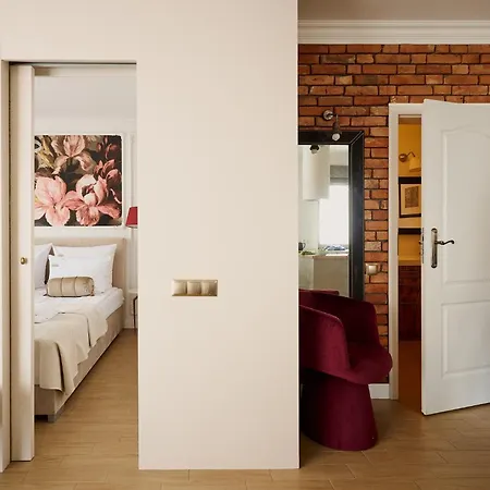 Waterlane Riverside - Spa, Pool, Gym & Parking By Downtown 4*