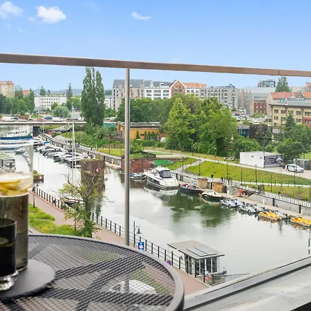 Waterlane Riverside - Spa, Pool, Gym & Parking By Downtown 公寓式酒店