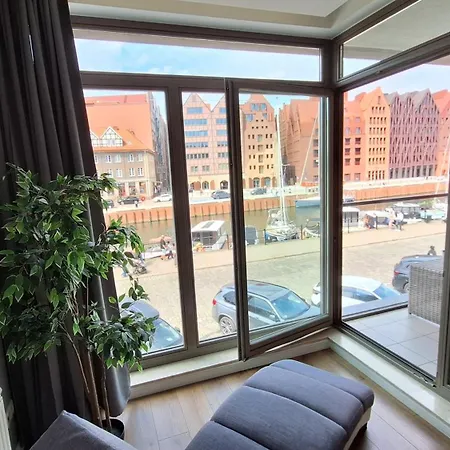 Waterlane Riverside - Spa, Pool, Gym & Parking By Downtown Apart Otel Gdansk