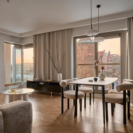 Lägenhetshotell Waterlane Riverside - Spa, Pool, Gym & Parking By Downtown 4*