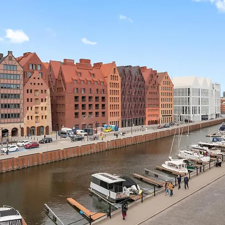 Waterlane Riverside - Spa, Pool, Gym & Parking By Downtown 4* Gdańsk