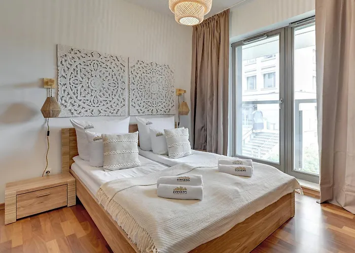 Waterlane Riverside - Spa, Pool, Gym & Parking By Downtown 4*