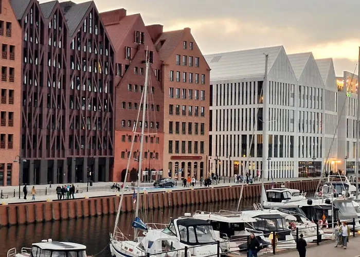 Lägenhetshotell Waterlane Riverside - Spa, Pool, Gym & Parking By Downtown Gdańsk