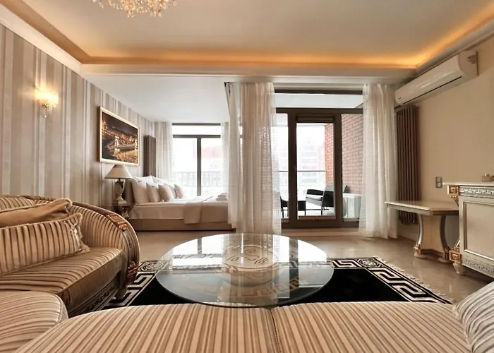 Waterlane Riverside - Spa, Pool, Gym & Parking By Downtown Aparthotel 4*