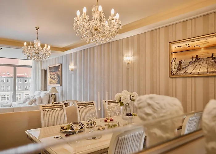 Waterlane Riverside - Spa, Pool, Gym & Parking By Downtown Aparthotel